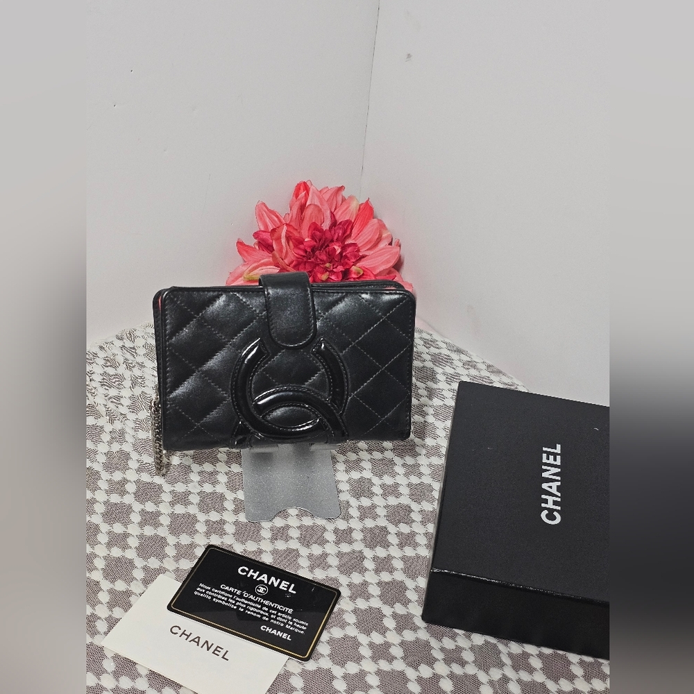 Authentic Chanel Bifold Cambon line wallet with Box/ Card - Picture 13 of 17